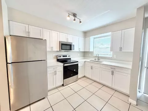 1800 Sunshine Blvd, Naples, FL 34116