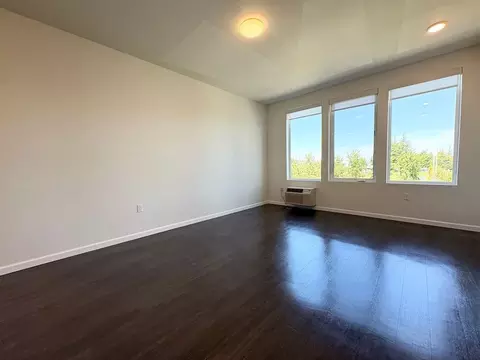 215 Columbia St NW, Olympia, WA 98501