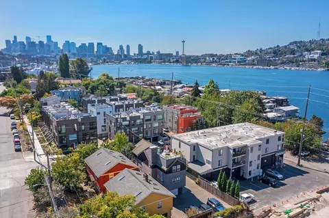 60 E Lynn St, Seattle, WA 98102