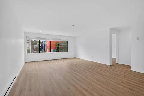 60 E Lynn St, Seattle, WA 98102