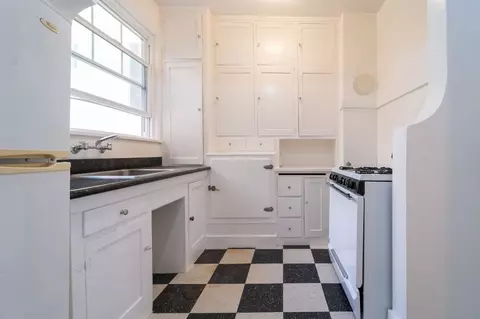 415 Perkins St, Oakland, CA 94610