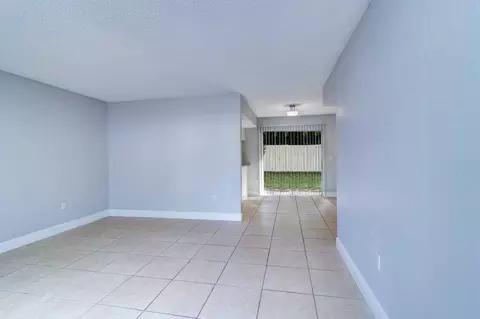 8024 Hidden River Dr, Tampa, FL 33617 photo 76