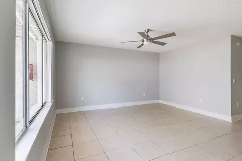 8024 Hidden River Dr, Tampa, FL 33617 photo 112