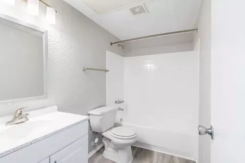8024 Hidden River Dr, Tampa, FL 33617 photo 99