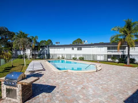 8024 Hidden River Dr, Tampa, FL 33617 photo 9