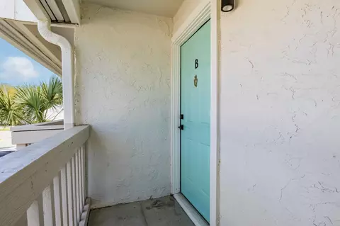8024 Hidden River Dr, Tampa, FL 33617 photo 110
