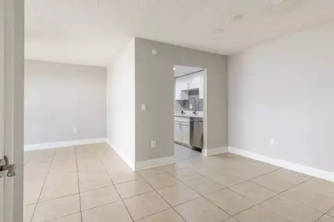 8024 Hidden River Dr, Tampa, FL 33617 photo 118