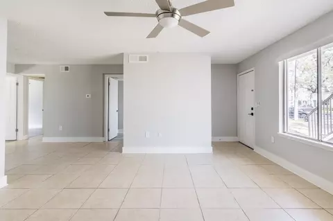 8024 Hidden River Dr, Tampa, FL 33617 photo 114