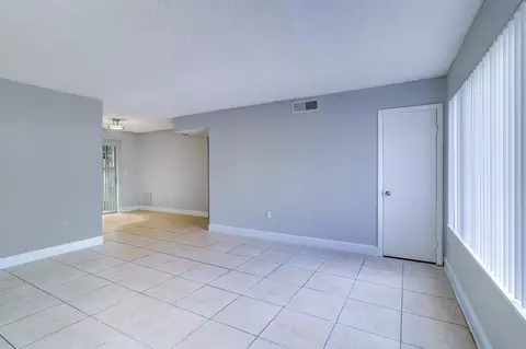 8024 Hidden River Dr, Tampa, FL 33617 photo 74