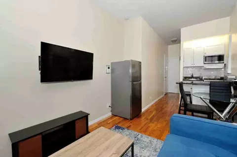 200 E 11th St, New York, NY 10003