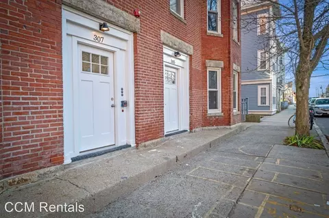 305 Medford St, Somerville, MA 02143