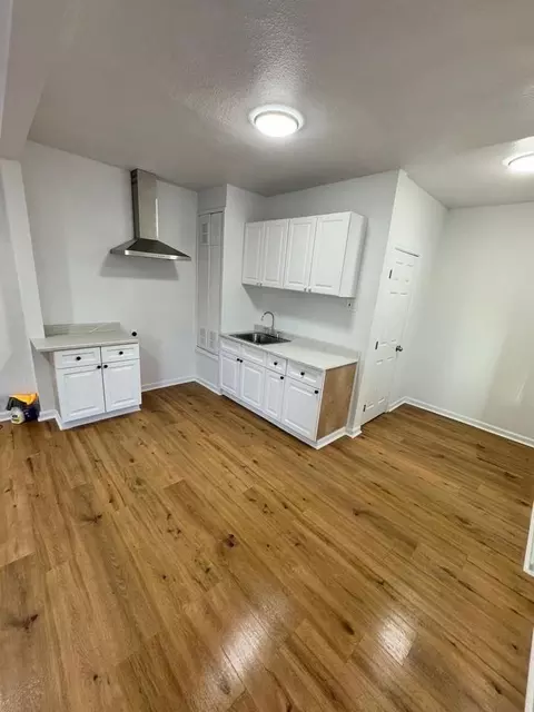 221 S Avenue 19, Los Angeles, CA 90031