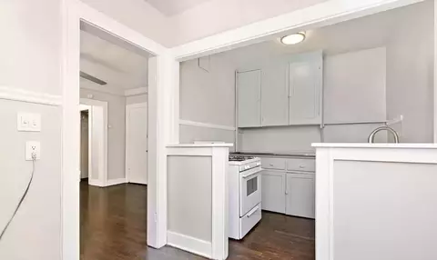 522 Gladstone Blvd, Kansas City, MO 64124
