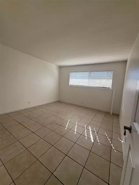 5505 Ackerfield Ave, Long Beach, CA 90805