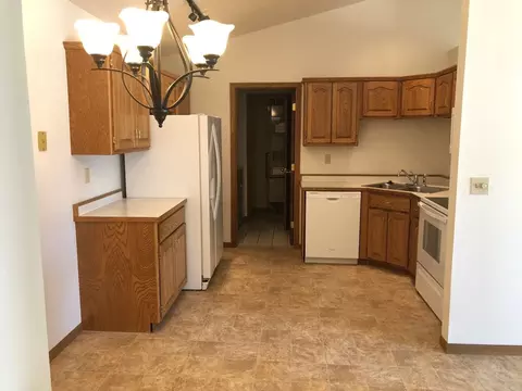 2826 15th St S, Fargo, ND 58103