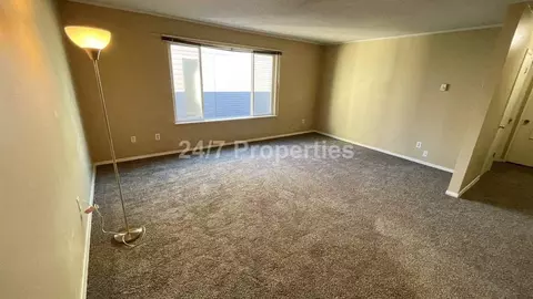 5330 SE 72nd Ave, Portland, OR 97206