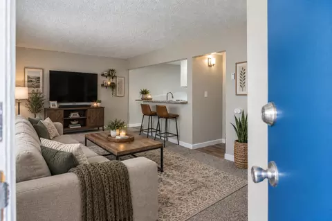 3836 Auburn Blvd, Sacramento, CA 95821