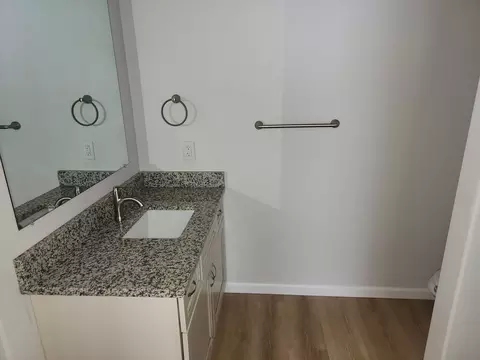 930 E St, Crescent City, CA 95531 photo 4