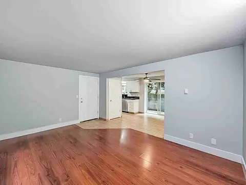 10343 Midvale Ave N, Seattle, WA 98133