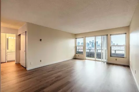 1221 Taylor Ave N, Seattle, WA 98109