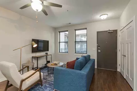 18 Th Ave N, Nashville, TN 37203