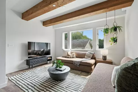 925 NE 23rd Ave, Portland, OR 97232