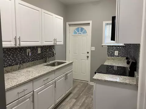 2922 Grantley Ave, Baltimore, MD 21215 photo 9