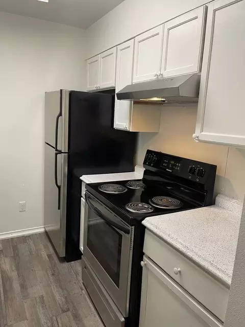 6864 Larmanda St, Dallas, TX 75231