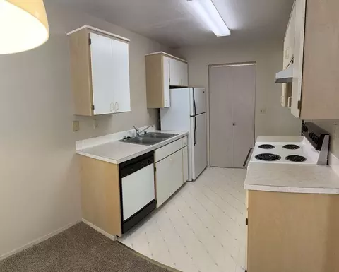 Sunview Apartments, Spokane Valley, WA 99216