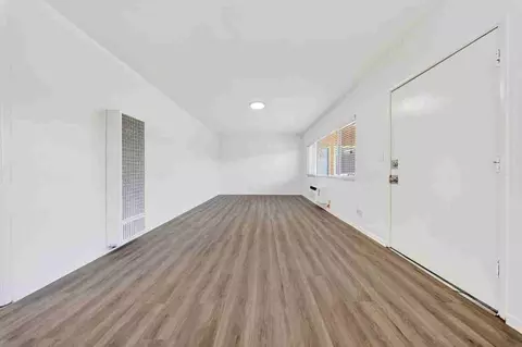 1166 Crenshaw Blvd, Los Angeles, CA 90019