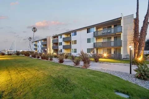 4200 Harbor Blvd, Oxnard, CA 93035 photo 4