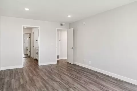 4200 Harbor Blvd, Oxnard, CA 93035 photo 28