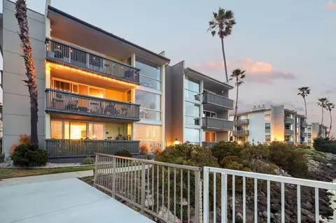 4200 Harbor Blvd, Oxnard, CA 93035