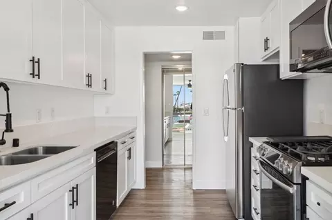 4200 Harbor Blvd, Oxnard, CA 93035 photo 16