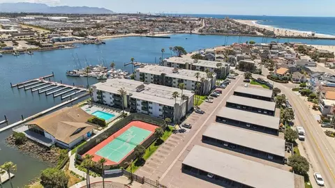 4200 Harbor Blvd, Oxnard, CA 93035 photo 2