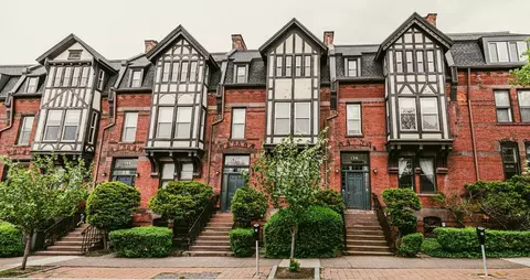128 Gibbs St, Rochester, NY 14605