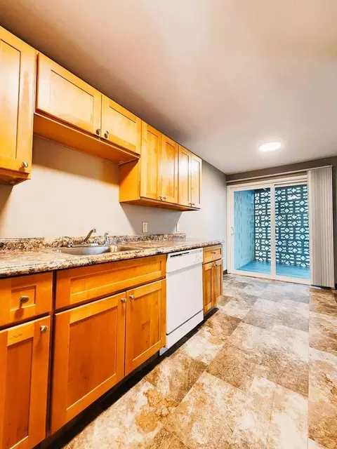 160 Van Giesen St, Richland, WA 99354