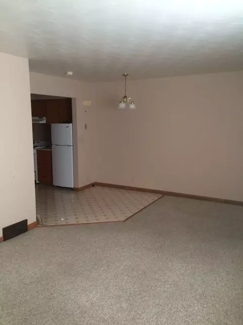 715 W Washington Ave, Council Bluffs, IA 51503
