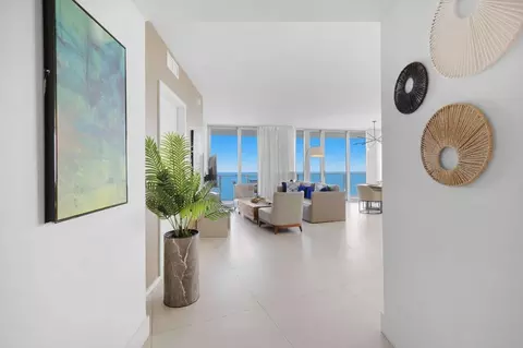 4111 S Ocean Dr, Hollywood, FL 33019