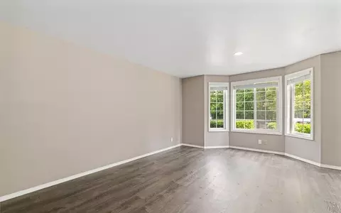 507 Madison St, Everett, WA 98203 photo 6
