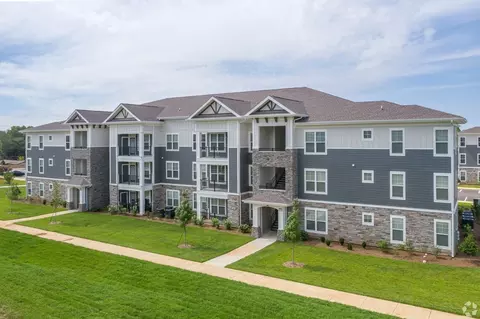 215 Columns Way, Spring Hill, TN 37174 photo 9