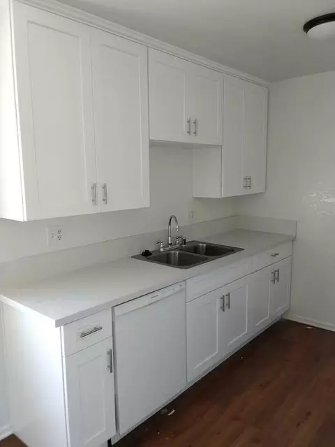 9854 Cedar St, Bellflower, CA 90706