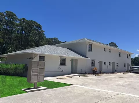 2041 Agora Cir SE, Palm Bay, FL 32909