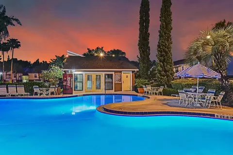 11325 N 50th St, Tampa, FL 33617 photo 9