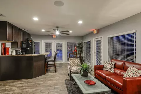 11325 N 50th St, Tampa, FL 33617 photo 10