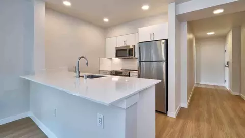 301 Minor Ave N, Seattle, WA 98109 photo 25