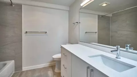 301 Minor Ave N, Seattle, WA 98109 photo 32