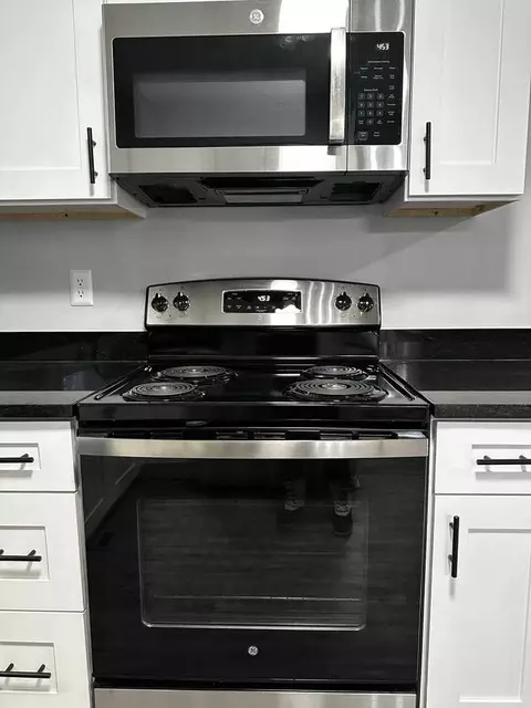 1136 W 17th St, Bloomington, IN 47404 photo 9