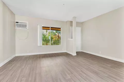 800 E Lexington Ave, El Cajon, CA 92020