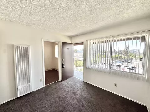7821 Linda Vista Rd, San Diego, CA 92111